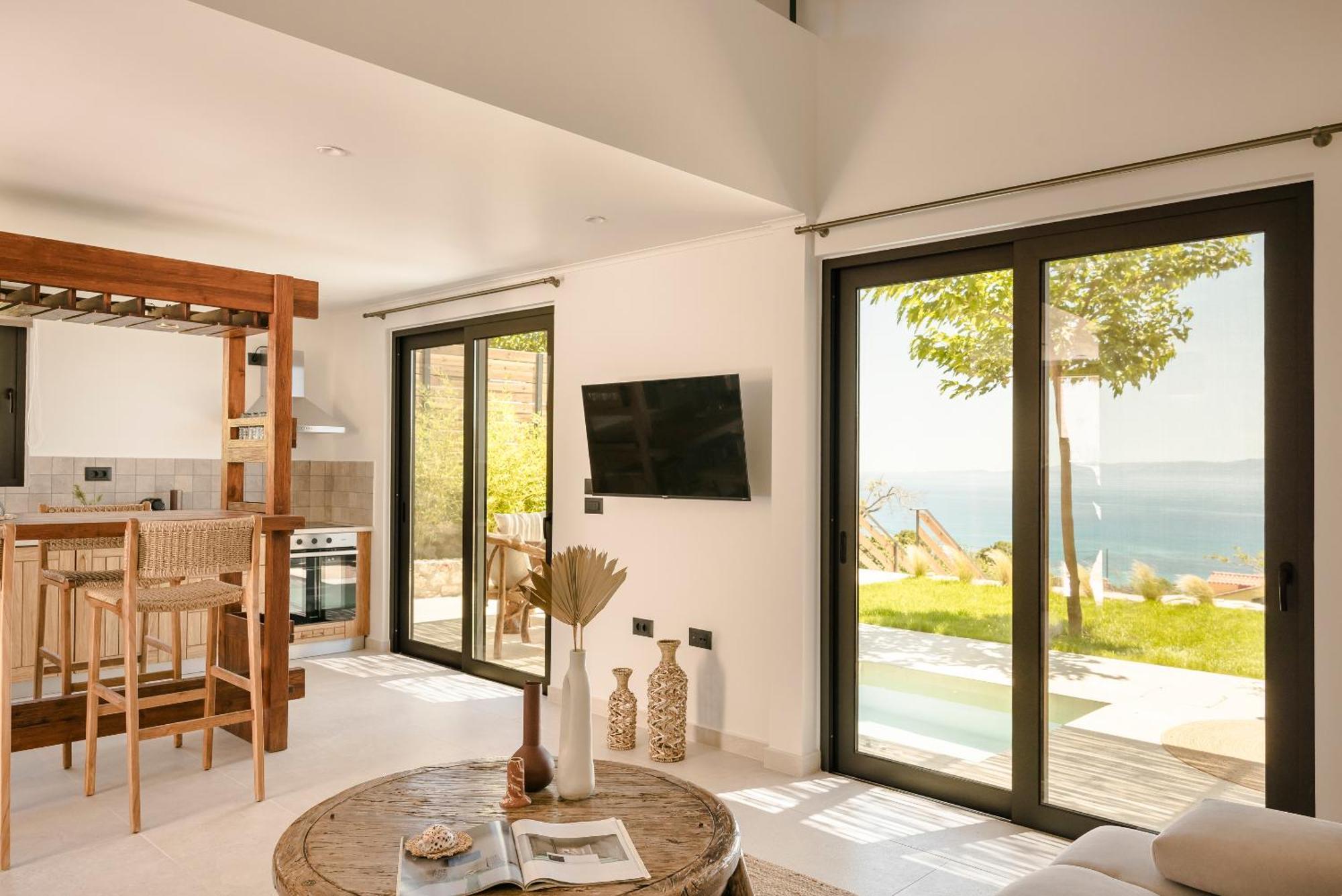 Hilaritas Luxury Suites Sea View, Private Pool & Jacuzzi Paradise Ratzaklíon Exterior foto